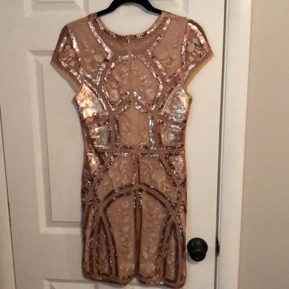 Rose gold sequined dress sz M - Picture 3 of 4